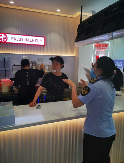 周三“查”餐廳，守護“舌尖上的安全”——聚焦網絡餐飲服務食品安全專項檢查